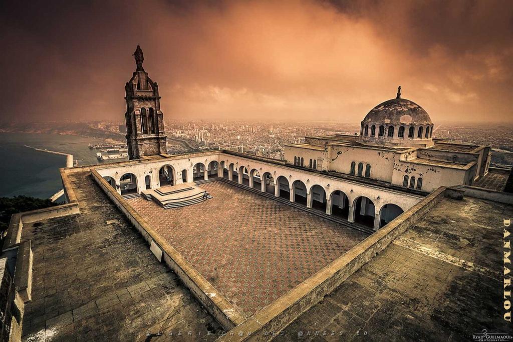 Santa-Cruz-Oran-by-Ryad-Guelmaoui-1024x684.jpg